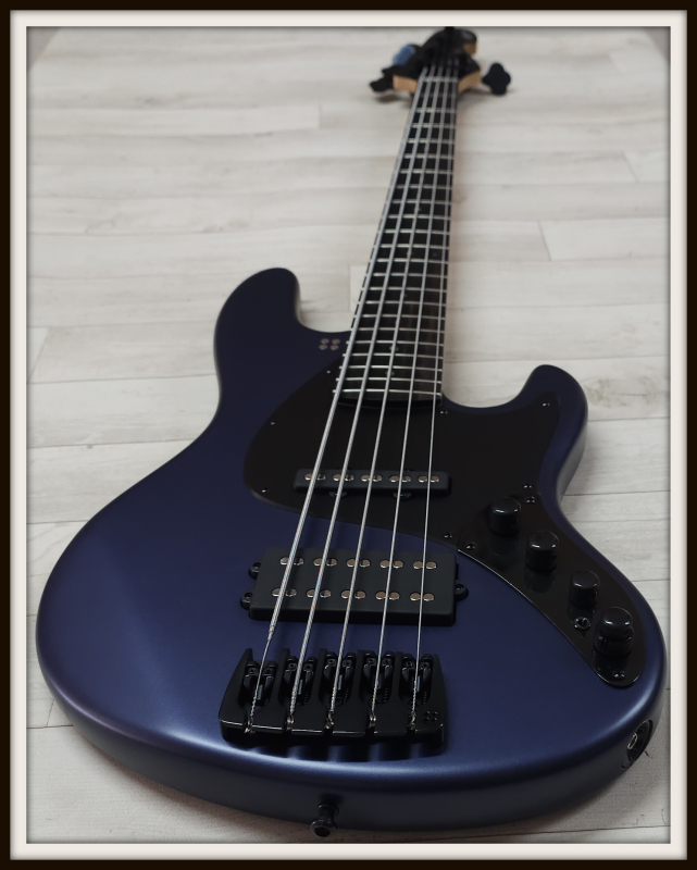 Sandberg California II TM5 Nighthawk Plus, Dark Grey Matte